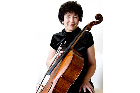 Nina Flyer, cello