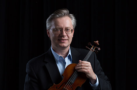Oleg Rylatko violin